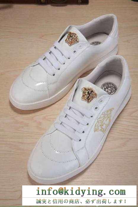 スタイリッシュ！2015 versace ヴェルサーチ フラットシューズ 抗菌?防臭加工 2色可選