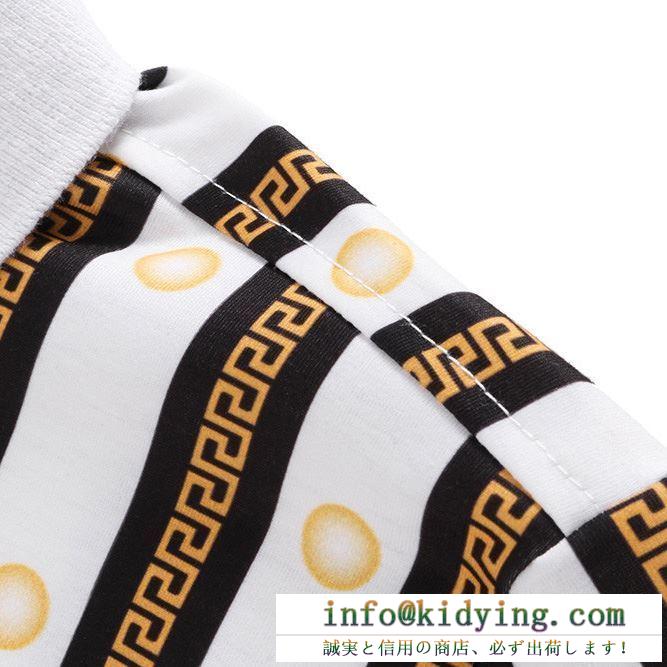 VERSACE ヴェルサーチ ｔシャツ メンズ ユニークなデザインで大人気コレクション コピー コーデ 激安 a76116-a228161_at4_xl_a771__
