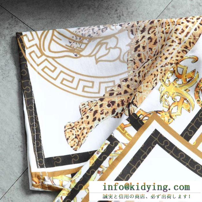 VERSACE ヴェルサーチ ｔシャツ コーデ 抜群な存在感がある限定新作アイテム コピー カジュアル メンズ ３色可選 最安値