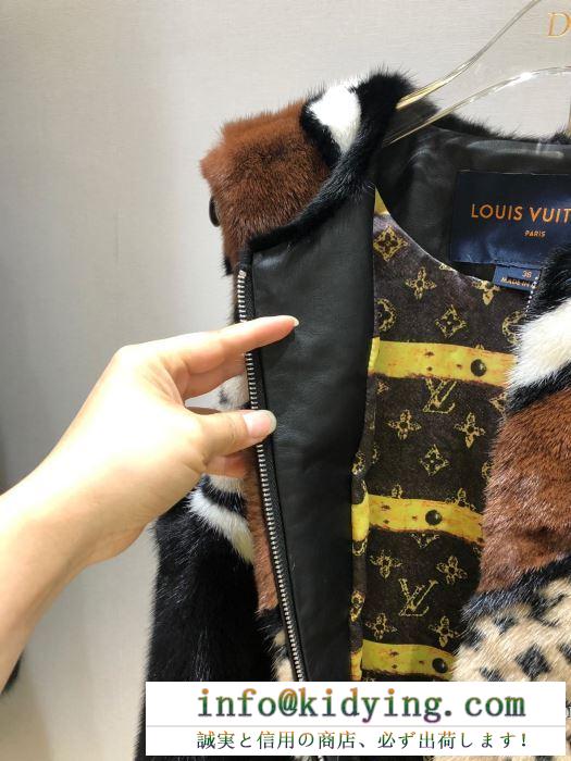 断然今年らしい人気秋冬新作 ルイ ヴィトン LOUIS VUITTON　冬のスタイリングに欠かせないアイテム  フード付きコート　秋冬シーズンらしさが漂う