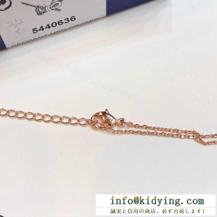 2019年春夏のトレンドの動向 スワロフスキー swarovski ネックレス 大人っぽい印象が素敵