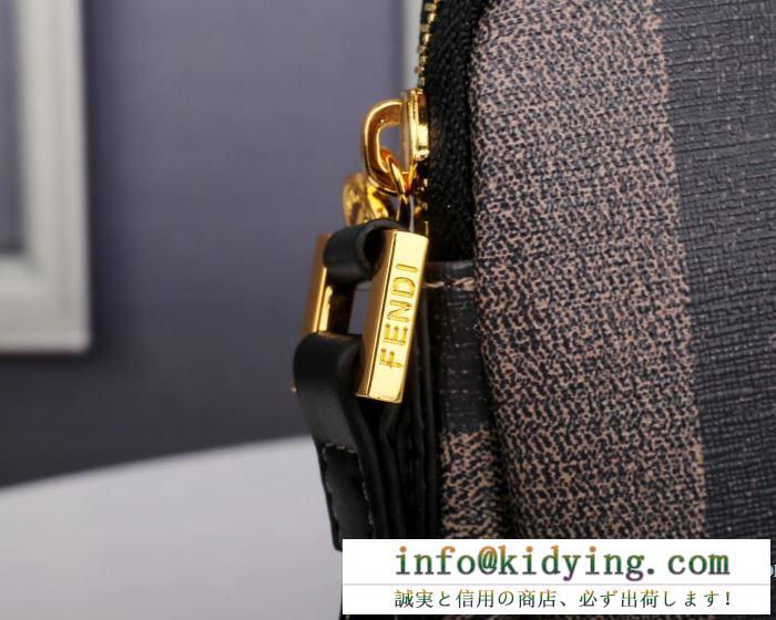 今年の冬に開催された人気新作 2019年秋冬コレクションを展開中 フェンディ fendi 斜め掛けバッグ