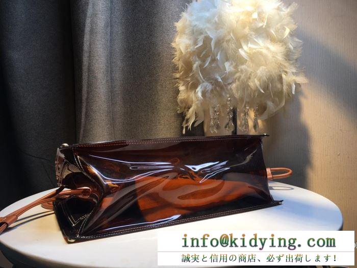 2019年秋冬コレクションを展開中 お手頃で人気上昇中秋冬新作 ロエベloewe ハンドバッグ