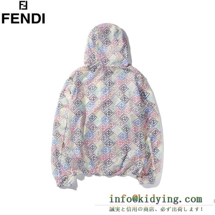 FENDI メンズ コート カジュアルな着こなしにおすすめ フェンディ コピー ファッション 通勤通学 コーデ ロゴ 品質保証