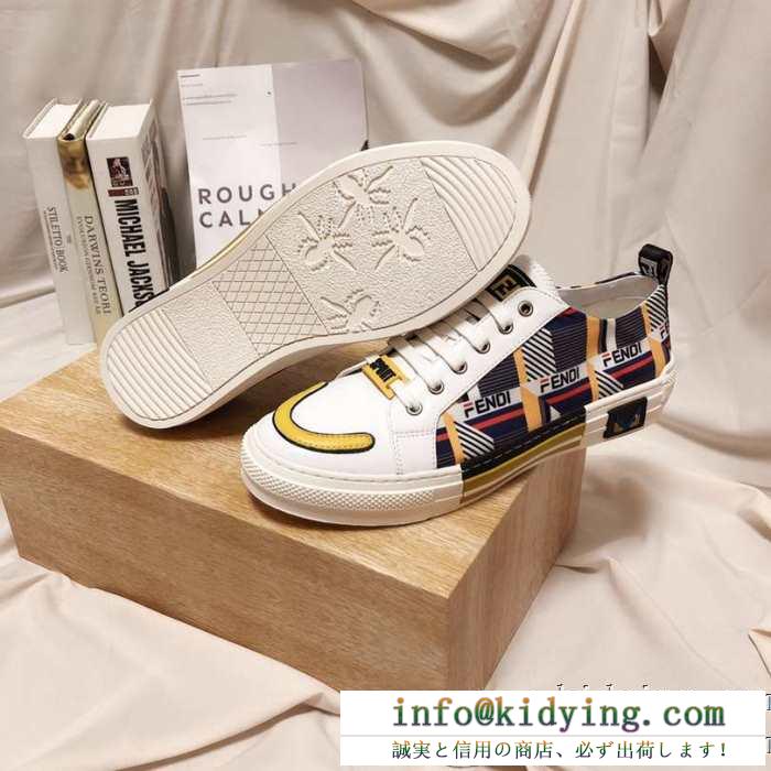 FENDI スニーカー コーデ カジュアルなデザインが魅力 フェンディ メンズ コピー ブラック ブランド ロゴ おしゃれ 高品質
