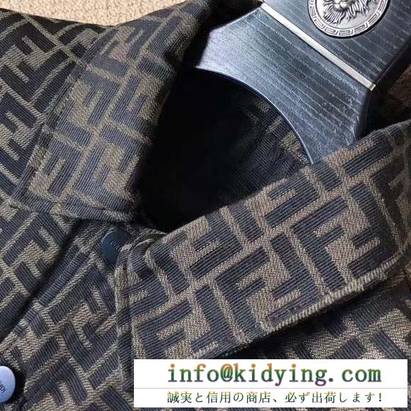 FENDI メンズ コート 個性的な秋冬トレンド装い 限定 フェンディ 服 コピー カジュアル ロゴディテール 通勤通学 品質保証