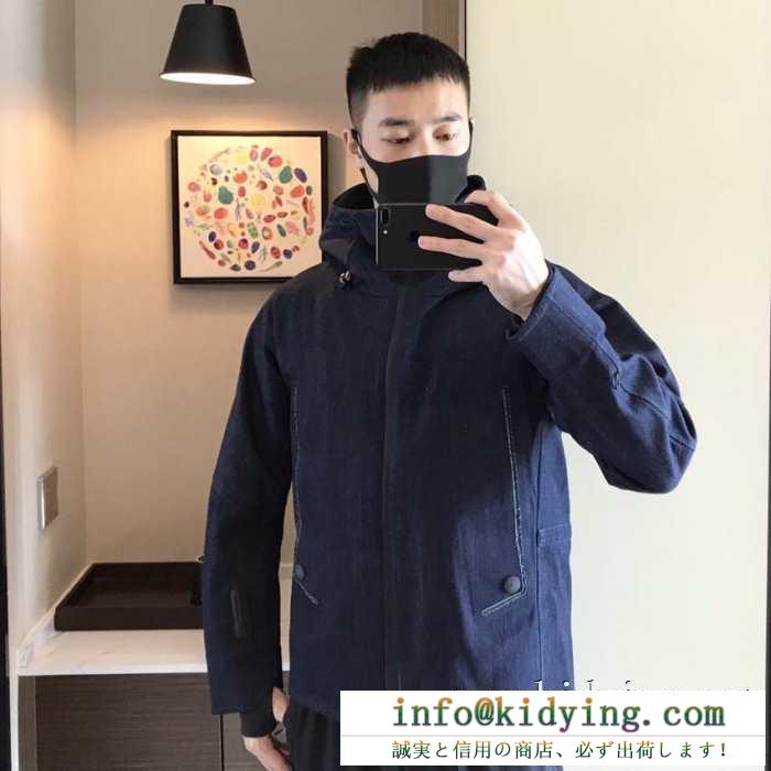 2019年秋冬コレクションを展開中 今回は秋冬の定番、これをチェック モンクレール moncler フード付きコート
