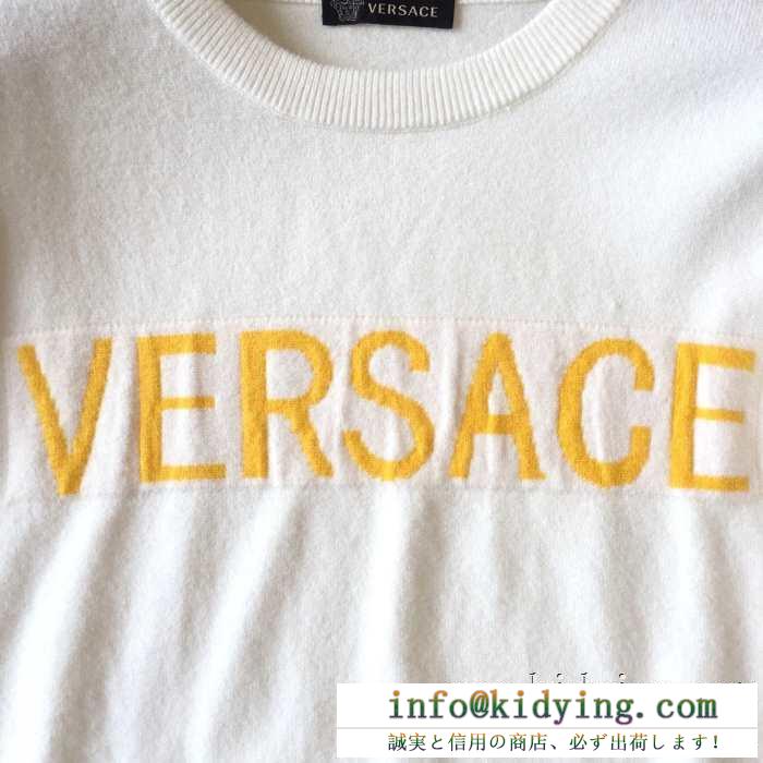 王道級2019秋冬新作発売 ヴェルサーチ versace プルオーバーパーカー 2色可選 主役級の人気セール秋冬アウター