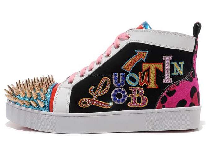 数量限定品のChristian louboutin、クリスチャンルブタンのスダッズでのインソールスニーカーシューズ.