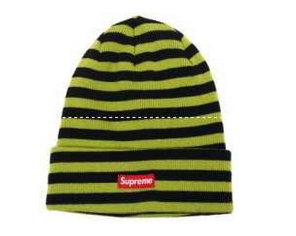 秋冬季節に重宝♪Supreme、シュプリームのニット帽子.