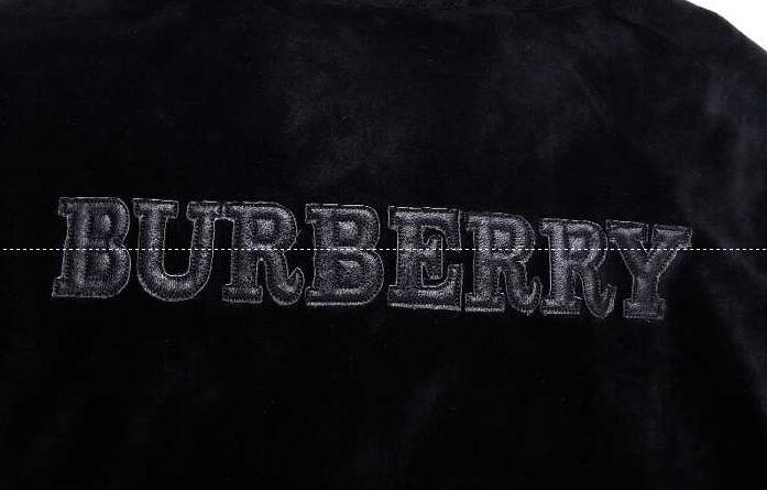 秋冬おすすめのバーバリー、Burberry コピーの長袖上下セットパーカー.