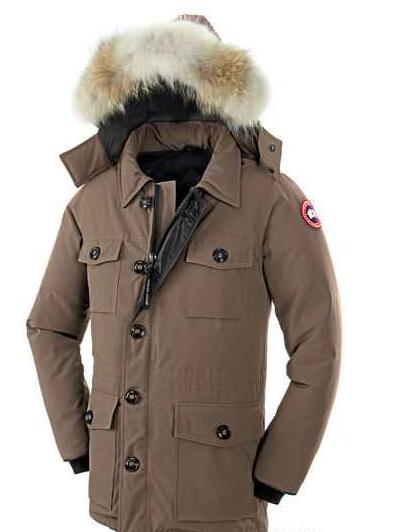 高品質なカナダグース、Canada gooseの上品な雰囲気を醸し出す保温性のメンズロングダウンジャケット.
