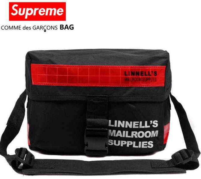 通勤、通学に使えるシュプリーム コピー、supremeの超人気専門店のメンズショルダーバッグ.