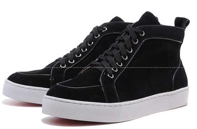 高級感を醸し出すクリスチャン ルブタン スーパー コピー、christian louboutinの爆買い定番人気な黒いメンズスニーカーシューズ.