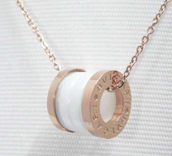  超人気タレント愛用 bvlgari ブルガリ コピー ネックレス 綺麗 アクセサリー.