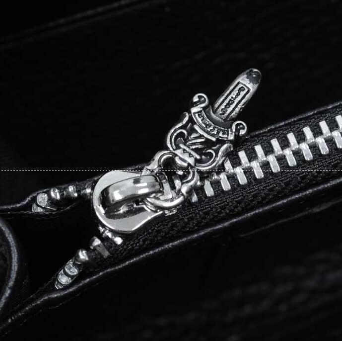 2017年夏大販売新品のChrome hearts クロムハーツ 長財布 メンズ rec f zip f ジップ ブラッククロス 十字架 レディース メンズヘビーレザー ロングウォレット.