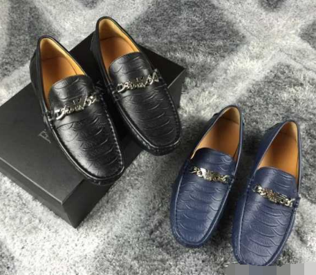 最安値新作 アルマーニ コピー armani メンズモカシンシューズ スリッポン2色可選