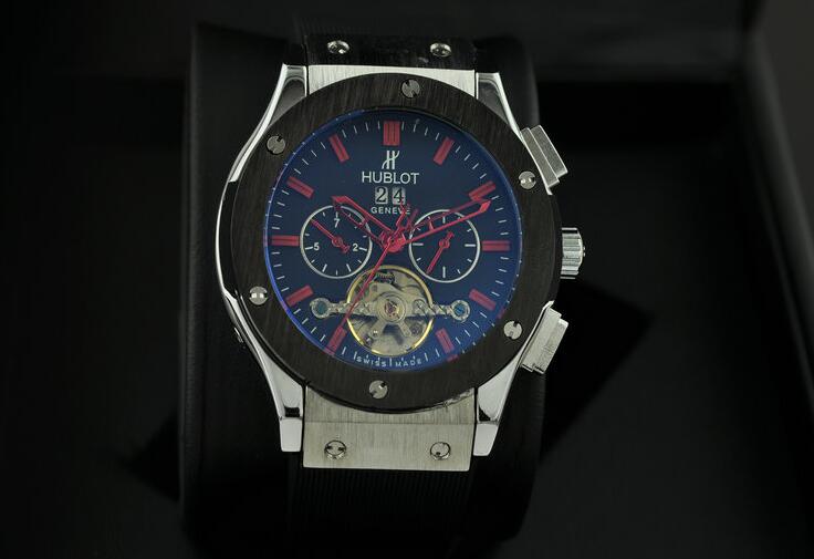 ステンレス ラバー メンズ hublot カレンダー付き 赤い文字盤 ウブロ ビッグバン 赤字超特価安いメンズ腕時計.