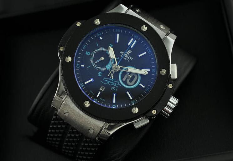 超激得限定セールのブラック ウブロ 時計 メンズ ビッグバンステンレス ラバー メンズhublot 腕時計.