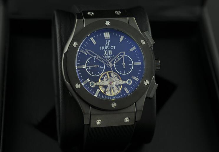 アエロバン ステンレススチール 品質保証安いhublot スーパーコピー ブルー文字盤 日付が付きの男性腕時計.