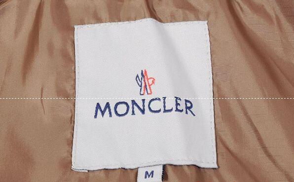 お買い得新作のMoncler ブルゾン ナイロン材質のブラウン モンクレール ダウンジャケット レディース .