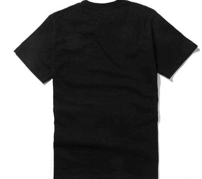 SUPREME tシャツ 偽物 黒と白の2色 シュプリーム メンズ半袖tシャツ 激安大特価大人気な夏服.