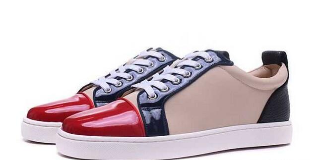 オリジナルのルブタン 靴 コピー christian louboutin 勝手に使えるシューズ