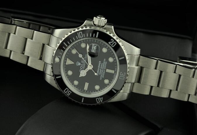 赤字超特価セールのロレックス 腕時計 メンズ rolex サブマリーナ デイト オイスターパーペチュアル 16610 自動巻き シルバー 男性ウォッチ.