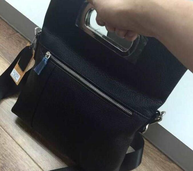 大容量と機能性が高いジバンシィ メンズ バッグ コピー givenchy 重宝間違いなしなモデル