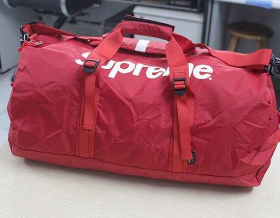注目を集めているシュプリーム コピー 激安　SUPREME  取り出しやすいモデル