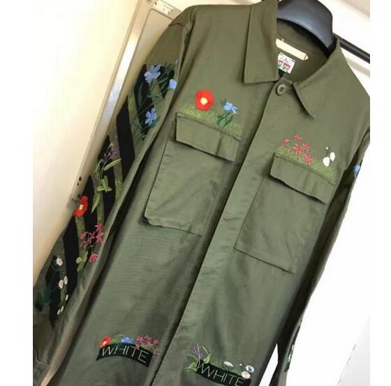定番デザイン OFF-WHITE オフホワイト 　上品な色使いに人気シャツランキング