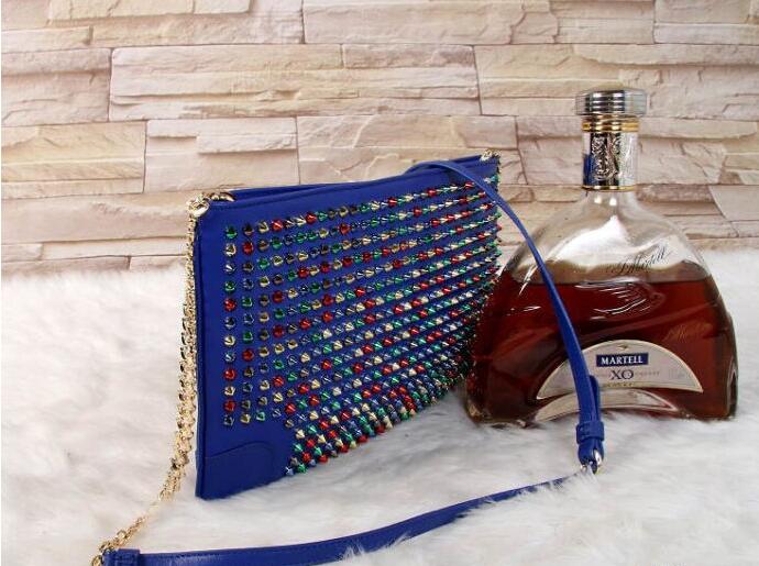 CHRISTIAN louboutin クリスチャン ルブタン 偽物 スパイクスダッズ 2way チェーンレディースショルダーバッグ クラッチバッグ マルチ 1175134.