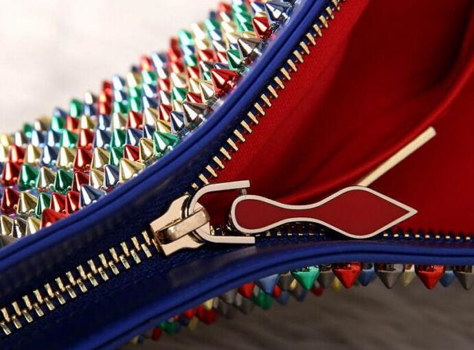 CHRISTIAN louboutin クリスチャン ルブタン 偽物 スパイクスダッズ 2way チェーンレディースショルダーバッグ クラッチバッグ マルチ 1175134.