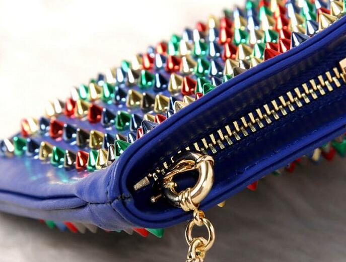 CHRISTIAN louboutin クリスチャン ルブタン 偽物 スパイクスダッズ 2way チェーンレディースショルダーバッグ クラッチバッグ マルチ 1175134.