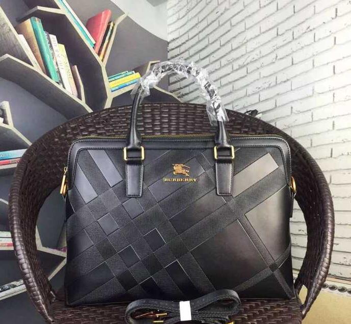 魅了されているBURBERRY バーバリー バッグ コピー 今季人気販売するアイテム