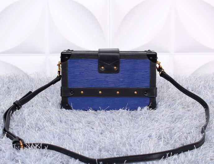 LOUIS vuitton レディースショルダーバッグ 肩掛け 斜め掛け 限定セール定番人気なヴィトン コピー ブルー バッグ.