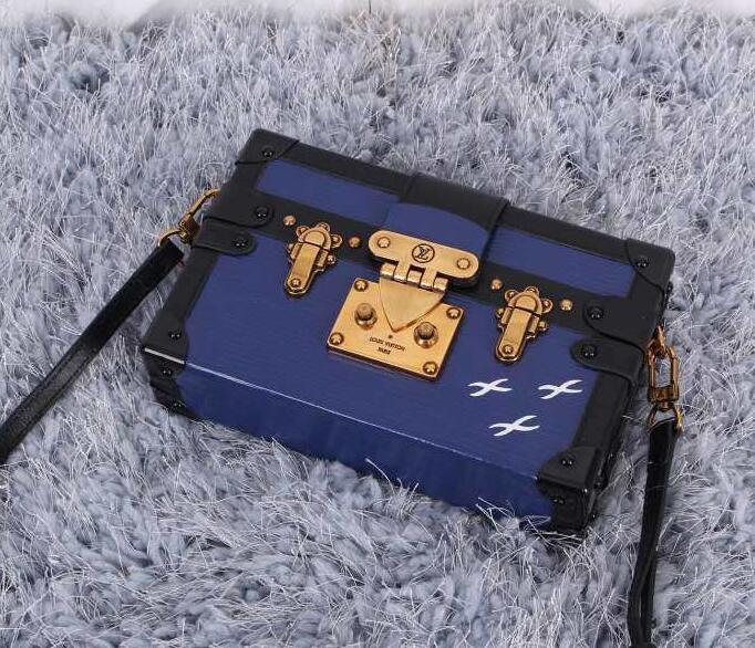 LOUIS vuitton レディースショルダーバッグ 肩掛け 斜め掛け 限定セール定番人気なヴィトン コピー ブルー バッグ.