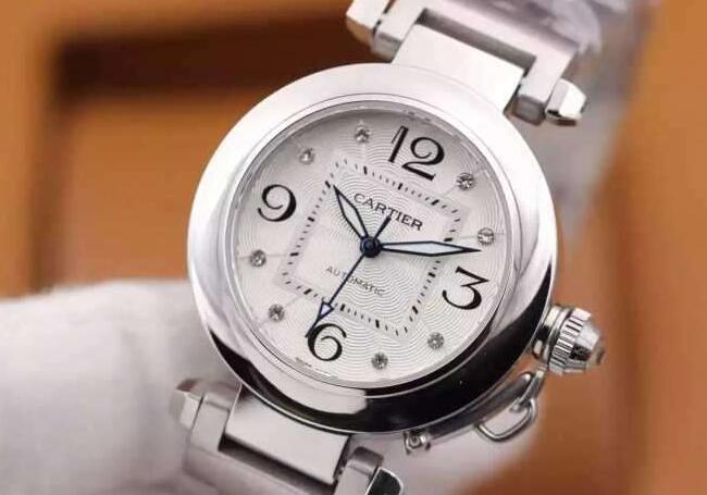 モデル大絶賛 cartier カルティエ 腕時計 コピー 装着感に優れる女性用時計