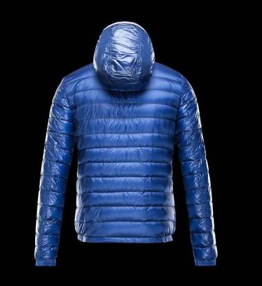 格安 モンクレール 激安 偽物 moncler ダウンジャケット 保温性も高めるモデル