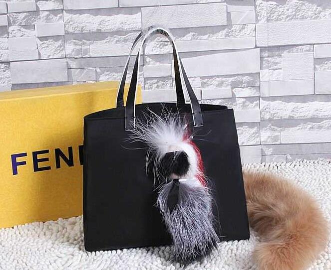 良質な革　フェンディバッグコピー FENDI 　人気セールする手持ち&ショルダー掛けバッグ