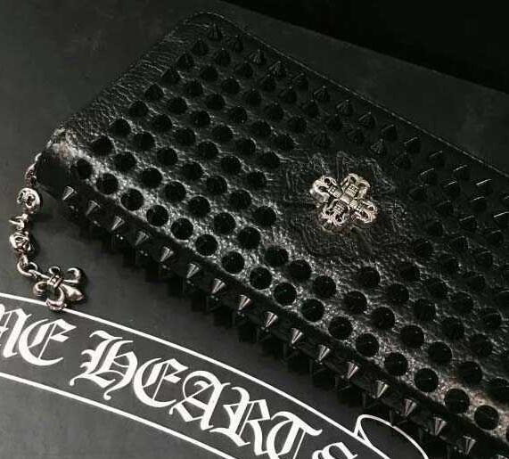 希少性が高いクロム ハーツ 偽物 chrome hearts 高級感を演出する財布