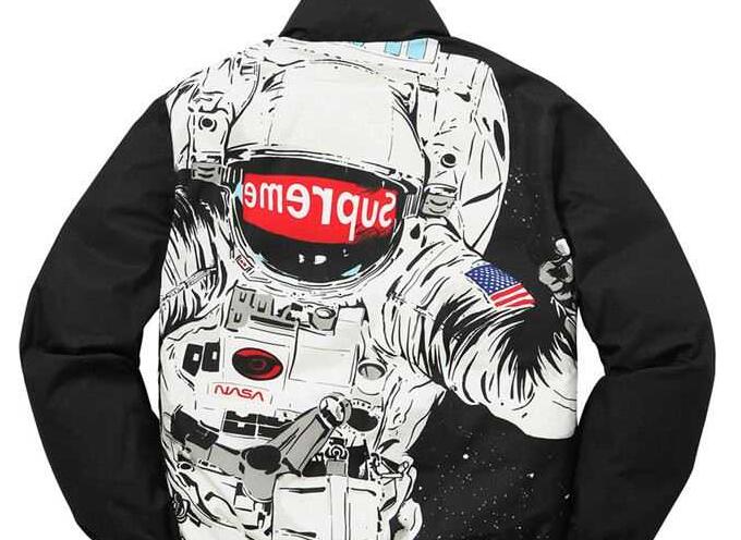 限定数量　SUPREME　シュプリーム 通販　季節感に合うジャケット