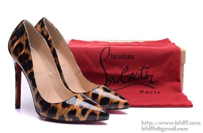 大絶賛！低価直輸入専門店2017Christian louboutinクリスチャンルブタン パンプスコピーレオパード ハイヒール