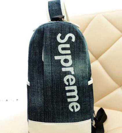 完成度が高いSUPREME シュプリーム 偽物 通販　便利な 斜め掛けバッグ 2色可選　