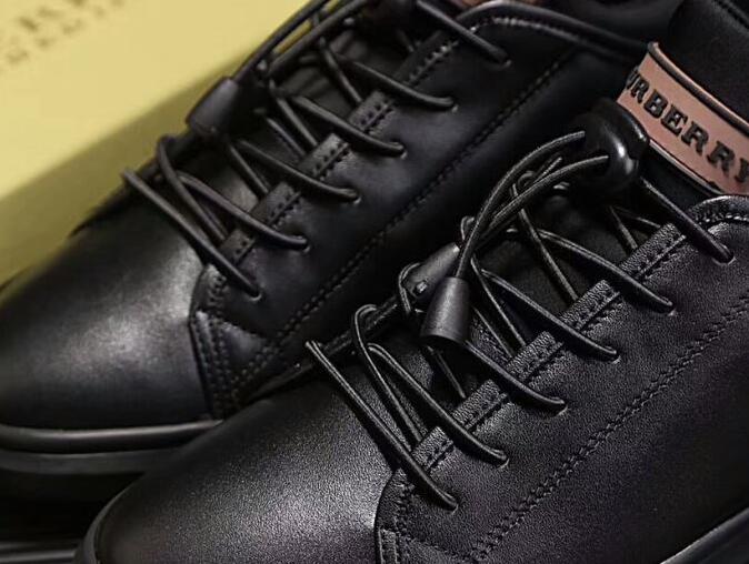 高評価　バーバリー　シューズメンズブランド　BURBERRY 　美品