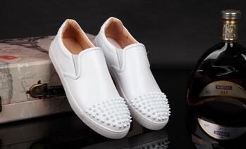 セール秋冬人気品2017Christian louboutinクリスチャンルブタンコピーブランド 人気 ホワイトスニーカー スパイク シューズ