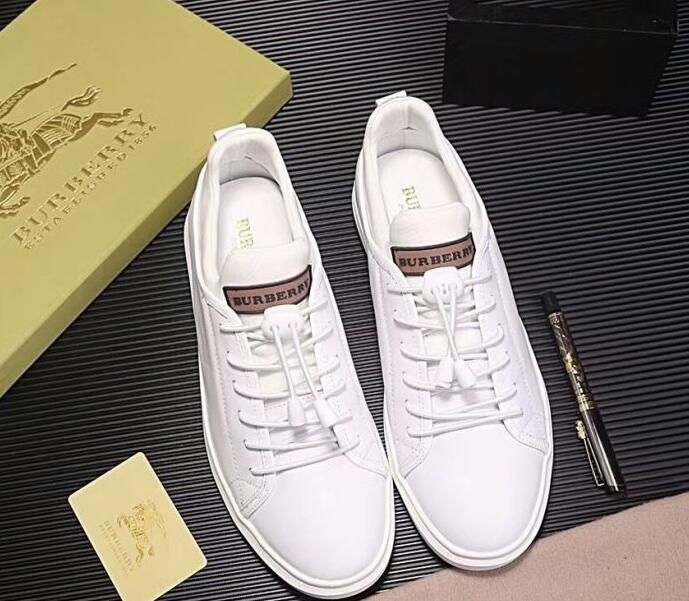 高評価　バーバリー　シューズメンズブランド　BURBERRY 　美品