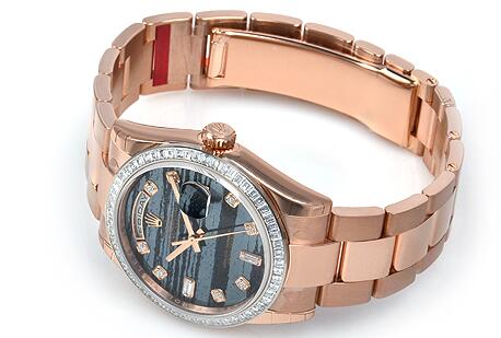 長く愛用できるROLEX ロレックス時計メンズ 偽物 腕時計 ウオッチ 黒文字盤 日付表示機械式腕時計