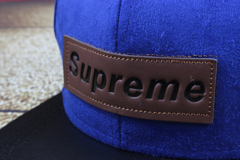 高評価の人気品 supreme シュプリームキャップ偽物 帽子 男女兼用 レザーロゴ付き グレー ブルー野球帽2色可選