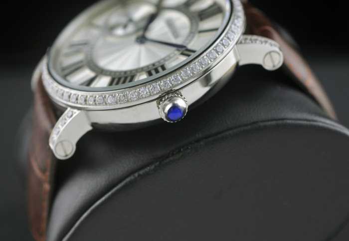 完売再入荷 半自動卷 cartier カルティエ偽物 男性用腕時計 日本製クオーツ 2針 44mm メンズ腕時計 カーキレザーベルト